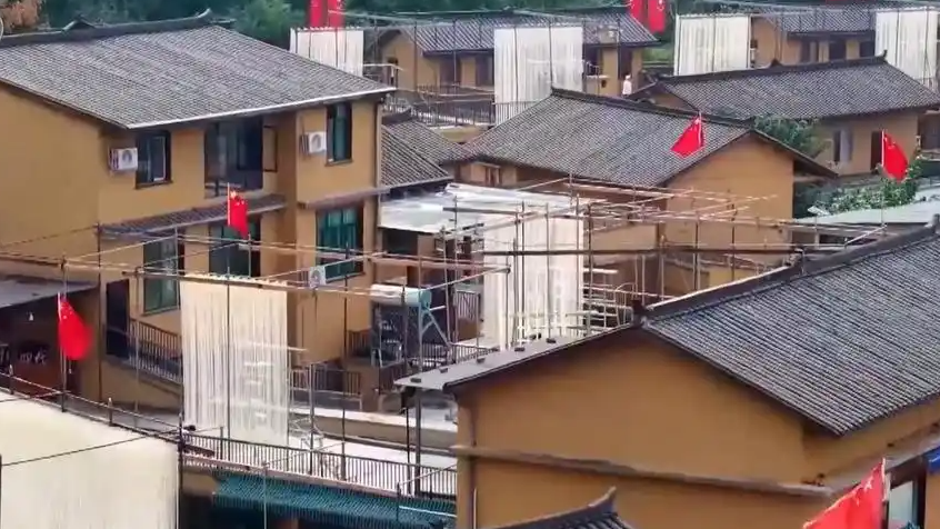 “宝藏小城”藏不住了